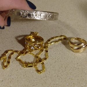 18kt Gold Jewelry Set